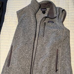 Patagonia Men’s Heathered Gray Vest